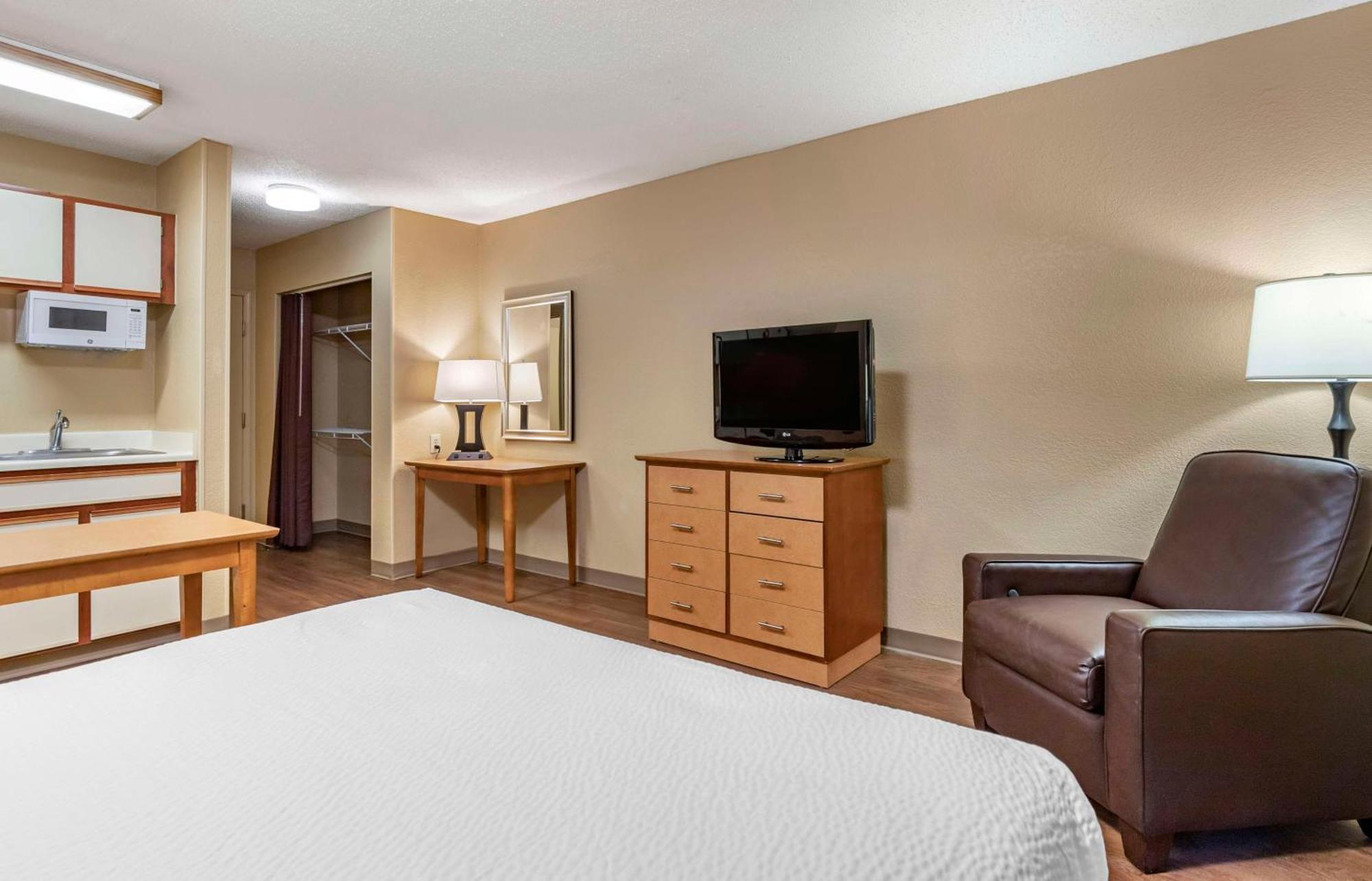 Extended Stay America Suites - San Antonio - Colonnade - Medical Екстериор снимка